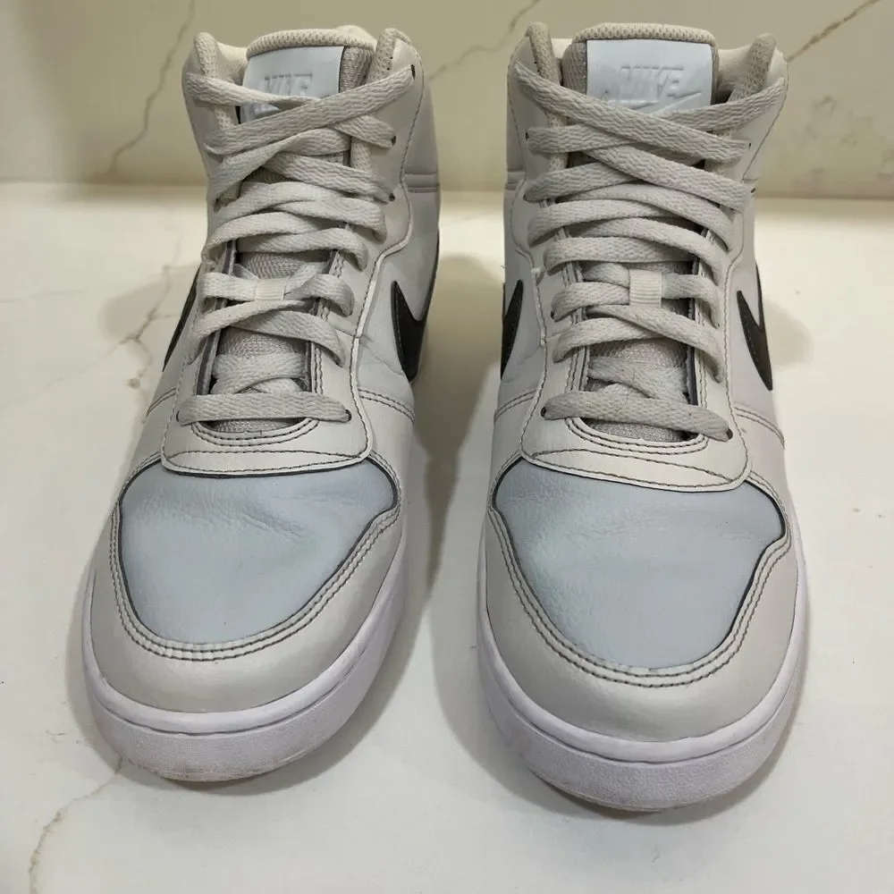 Nike White and Gray Sneakers